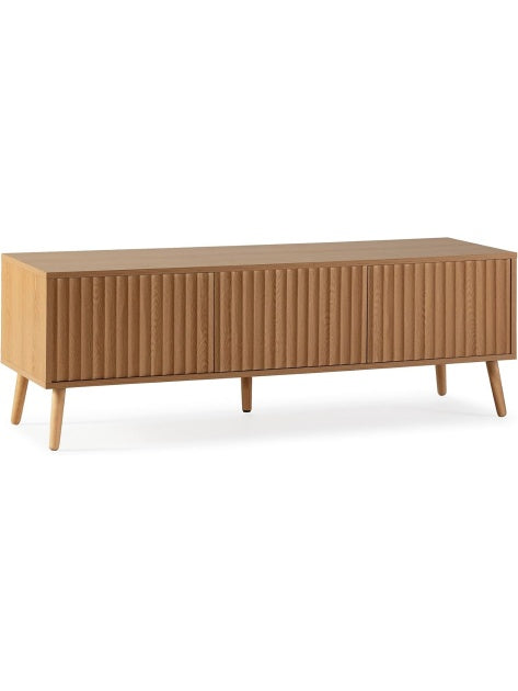 Mueble bajo para TV con tres puertas en acabado roble para salon moderno